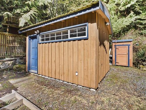 1059 Pat Burns Ave, Gabriola Island, BC - Outdoor With Exterior