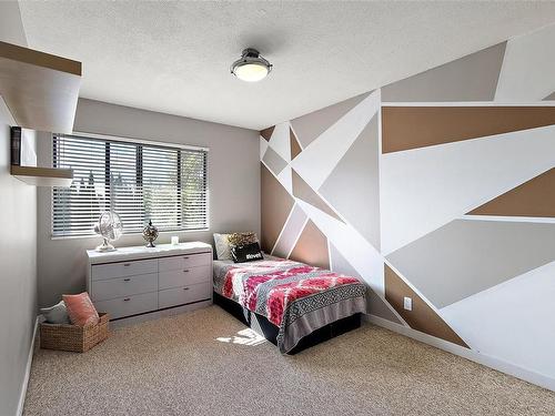 407-642 Agnes St, Saanich, BC - Indoor Photo Showing Bedroom
