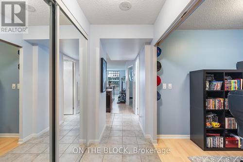 #305 -219 Fort York Blvd, Toronto, ON - Indoor Photo Showing Other Room