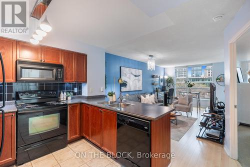 #305 -219 Fort York Blvd, Toronto, ON - Indoor Photo Showing Kitchen With Double Sink