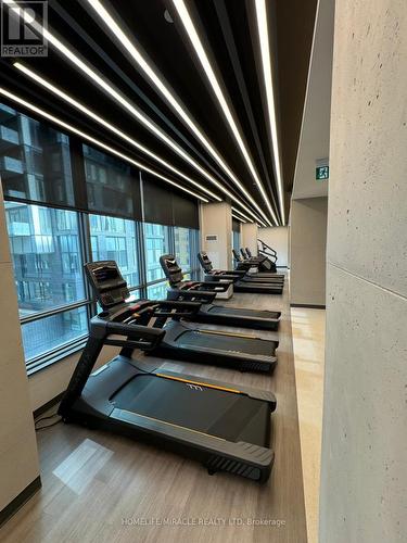 302 - 108 Peter Street, Toronto, ON - Indoor Photo Showing Gym Room