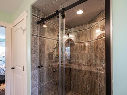 2225 Chelsea Pl, Nanoose Bay, BC - Indoor Photo Showing Bathroom