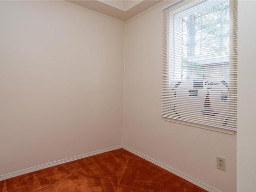 2007 Pelly Pl, Oak Bay, BC - Indoor Photo Showing Other Room
