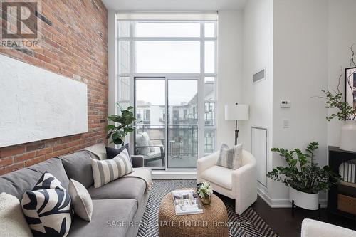 #Ph35 -88 Colgate Ave, Toronto, ON - Indoor Photo Showing Living Room