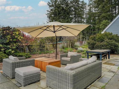 6466 Oldfield Rd, Central Saanich, BC - Outdoor With Deck Patio Veranda
