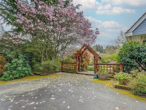 6466 Oldfield Rd, Central Saanich, BC - Outdoor With View