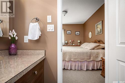 25 Arlington Avenue, Moose Jaw, SK - Indoor Photo Showing Bedroom