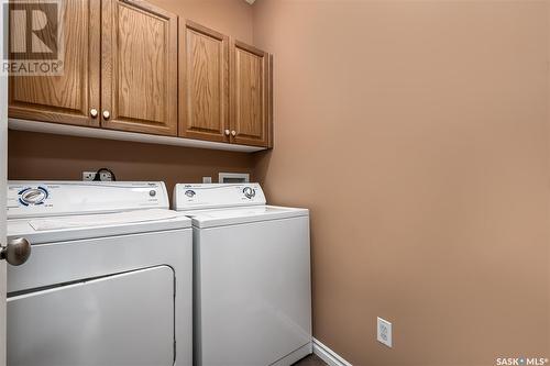 25 Arlington Avenue, Moose Jaw, SK - Indoor Photo Showing Laundry Room