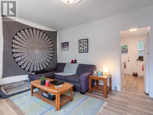 259 Conklin Avenue, Penticton, BC - Indoor Photo Showing Living Room