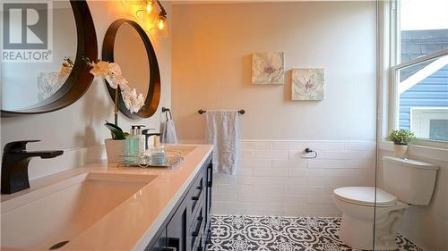 68 Seymour Avenue, Cornwall, ON - Indoor Photo Showing Bathroom