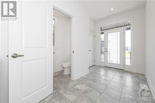 90 Nettle Crescent, Ottawa, ON - Indoor Photo Showing Other Room
