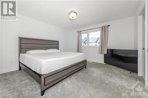 90 Nettle Crescent, Ottawa, ON - Indoor Photo Showing Bedroom