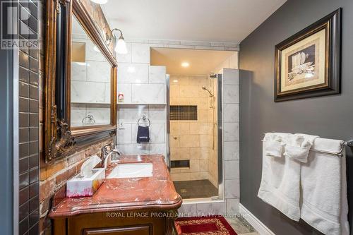 81 Henry Street, Quinte West, ON - Indoor Photo Showing Bathroom