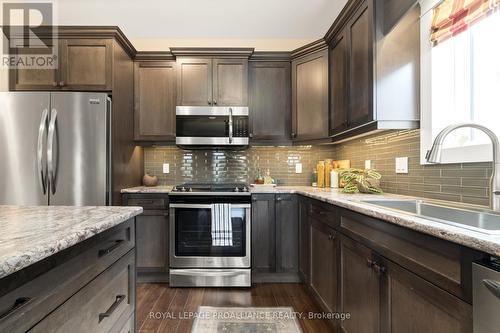 26 Rowan Place, Quinte West, ON - Indoor Photo Showing Kitchen With Upgraded Kitchen