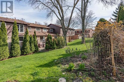 149 - 2301 Cavendish Drive, Burlington, ON - Outdoor With View