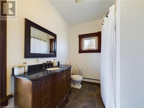 171 Victoria Street, Clinton, ON - Indoor Photo Showing Bathroom