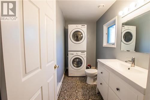 374 Robinson Street, Moncton, NB - Indoor Photo Showing Laundry Room