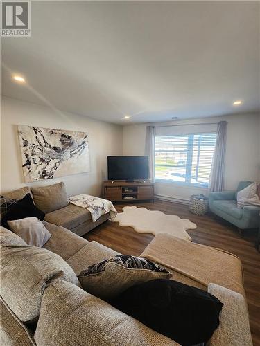 60-62 Jordan Crescent, Moncton, NB - Indoor Photo Showing Living Room