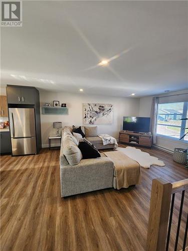 60-62 Jordan Crescent, Moncton, NB - Indoor Photo Showing Living Room