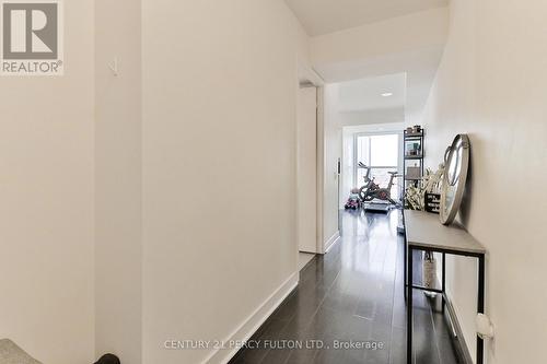 905 - 33 Singer Court, Toronto, ON - Indoor Photo Showing Other Room