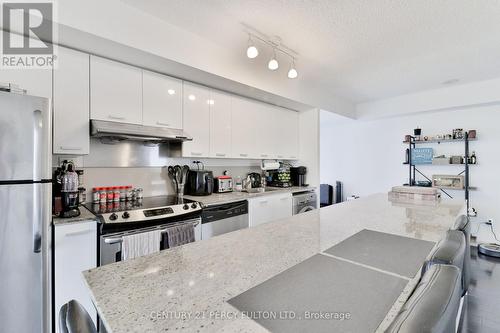 905 - 33 Singer Court, Toronto, ON - Indoor Photo Showing Kitchen With Double Sink