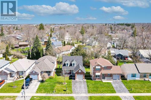 134 Victoria Ave N, Kawartha Lakes, ON - Outdoor With View