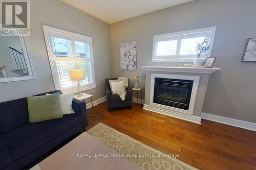 628 Heritage Tr, Peterborough, ON - Indoor Photo Showing Living Room With Fireplace