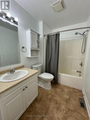 8078 Mcarthur Sideroad, Ramara, ON - Indoor Photo Showing Bathroom