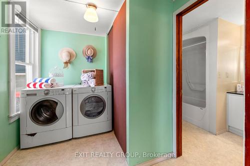 163 Main St, Prince Edward County, ON - Indoor Photo Showing Laundry Room