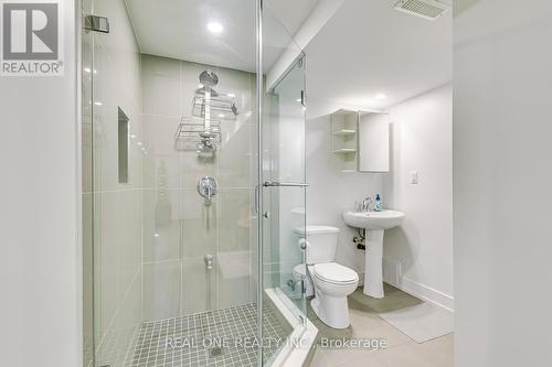 2374 Wasaga Drive, Oakville, ON - Indoor Photo Showing Bathroom