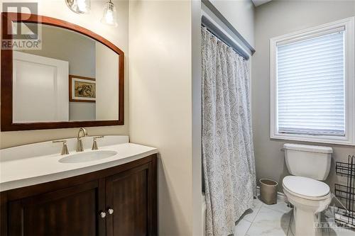 5611 Doran Creek Drive, Iroquois, ON - Indoor Photo Showing Bathroom