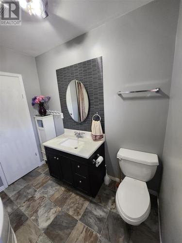 67 Pine St, Hawk Junction, ON - Indoor Photo Showing Bathroom