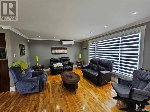 543 Principale, Beresford, NB - Indoor Photo Showing Living Room