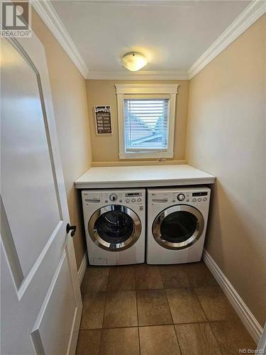 543 Principale, Beresford, NB - Indoor Photo Showing Laundry Room