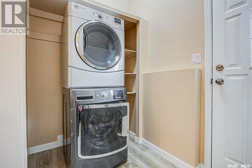 331 Y Avenue S, Saskatoon, SK - Indoor Photo Showing Laundry Room