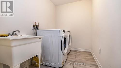 54 - 166 Deerpath Drive, Guelph, ON - Indoor Photo Showing Laundry Room