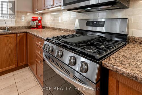 965 O'Reilly Cres, Shelburne, ON - Indoor Photo Showing Kitchen