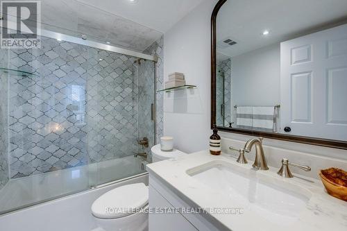1102 - 40 Scollard Street, Toronto, ON - Indoor Photo Showing Bathroom