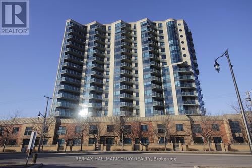 #511 -37 Ellen St, Barrie, ON - Outdoor With Balcony With Facade