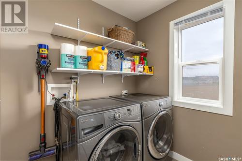 78 Orr Drive, Melfort, SK - Indoor Photo Showing Laundry Room