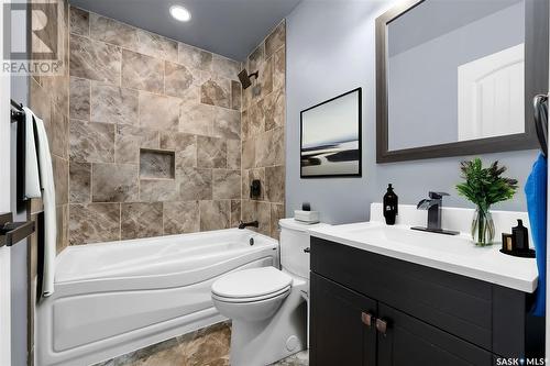 1119 Elgin Avenue, Moose Jaw, SK - Indoor Photo Showing Bathroom