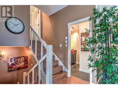 28 Lakeshore Drive, Vernon, BC - Indoor Photo Showing Other Room