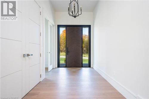 Main entrance cost room - 147 Blue Jay Crescent, Grey Highlands, ON - Indoor Photo Showing Other Room