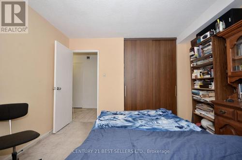 #1407 -25 Kensington Rd, Brampton, ON - Indoor Photo Showing Bedroom