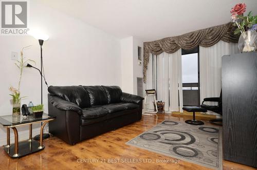1407 - 25 Kensington Road, Brampton, ON - Indoor Photo Showing Living Room