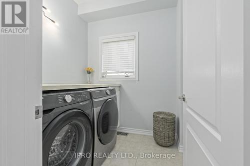 #165 -200 Kingfisher Dr, Mono, ON - Indoor Photo Showing Laundry Room