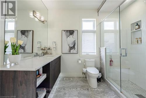 6584 French Ave, London, ON - Indoor Photo Showing Bathroom