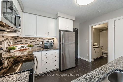 #909 -53 Arthur St S, Guelph, ON - Indoor Photo Showing Kitchen
