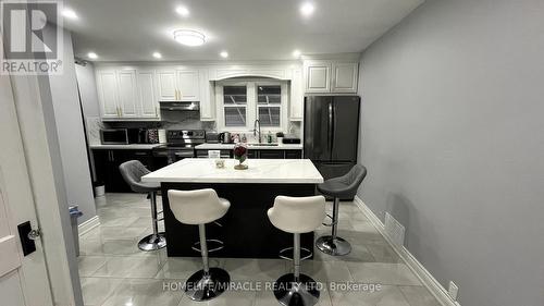 5659 Robinson Street, Niagara Falls, ON - Indoor Photo Showing Dining Room