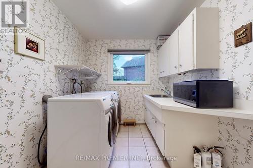 213 Lord Seaton Rd, Toronto, ON - Indoor Photo Showing Laundry Room